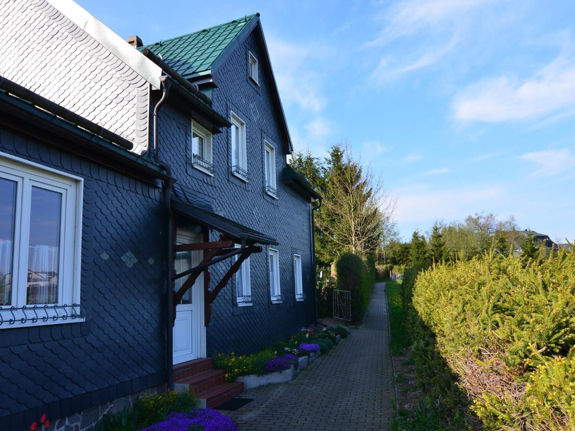 Holiday Home In Neustadt Am Rennsteig With Pond Exteriér fotografie