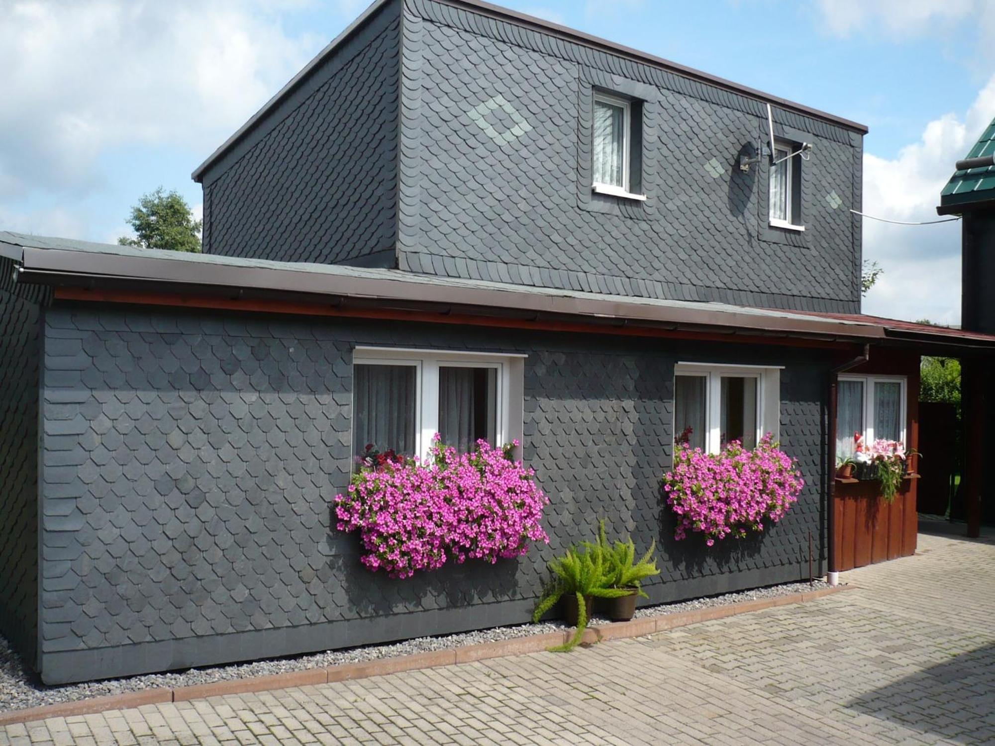 Holiday Home In Neustadt Am Rennsteig With Pond Exteriér fotografie