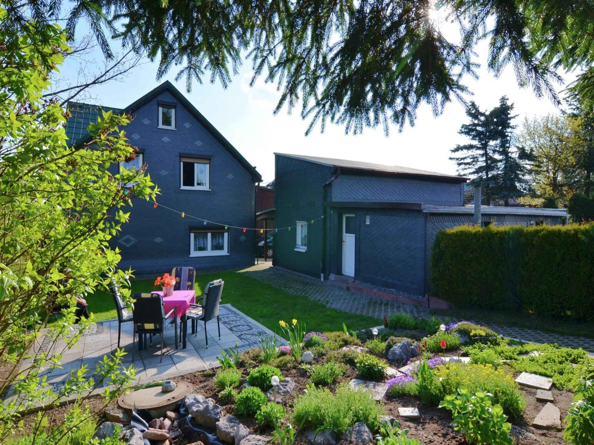 Holiday Home In Neustadt Am Rennsteig With Pond Exteriér fotografie