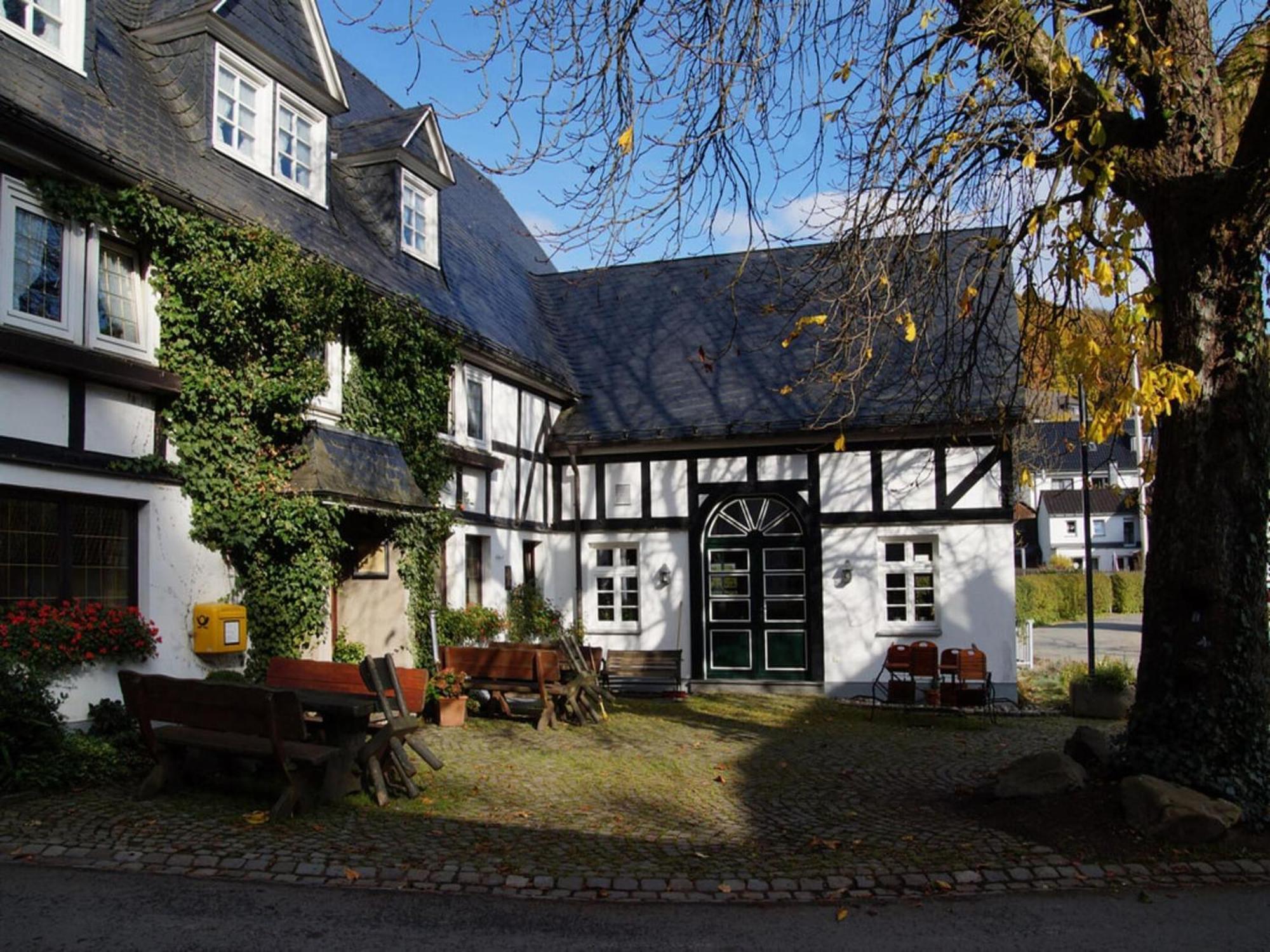 Holiday Home In Neustadt Am Rennsteig With Pond Exteriér fotografie